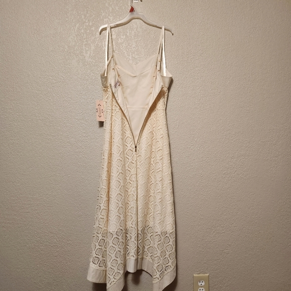 Nanette by Nanette Lepore Palomino Cream Crochet Midi Dress, Size: 8 - Picture 7 of 11